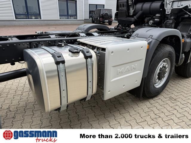MAN TGS 41.520 8x8 BB CH, Hohe Bauart, 6-Sitzer, Camiones con chasís y cabina