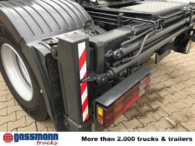 Mercedes-Benz Actros 1836 LS 4x2 mit Kran MKG HLK 330HP Camiones tractor