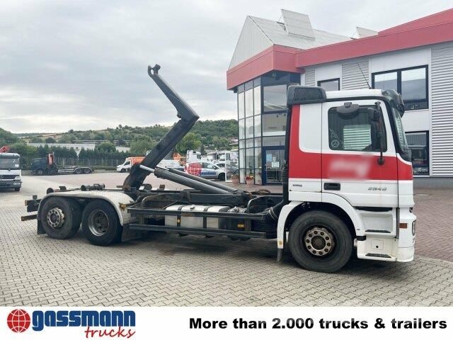 Mercedes-Benz Actros 2546 L 6x2/48, Lift-/Lenkachse, RK 20.70 Камиони с кран с кука