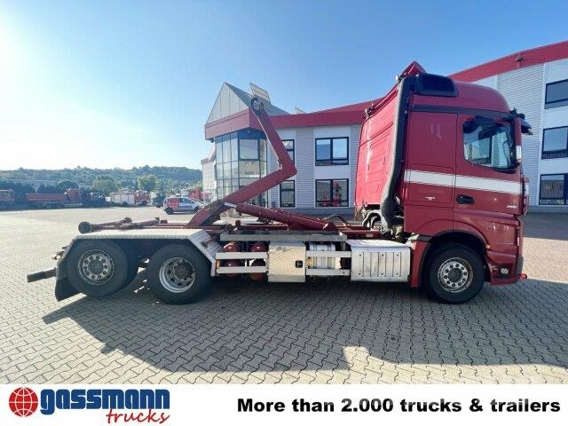 Mercedes-Benz Actros 2551 L 6x2/46, Retarder, Liftachse, Камиони с кран с кука