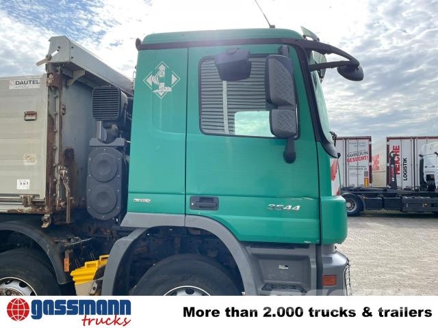 Mercedes-Benz Actros MP III 3544/8x4/4, 3 Pedale Chassis Cab trucks
