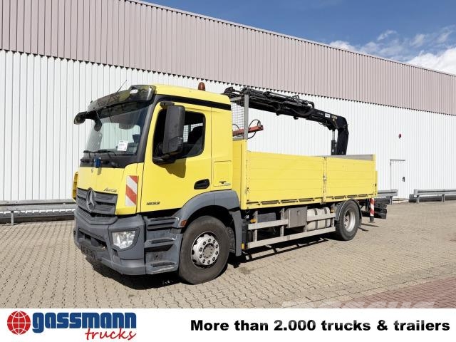 Mercedes-Benz Antos 1832 L 4x2, Heckkran Hiab 111BS-3 HiDuo, Vlačilci