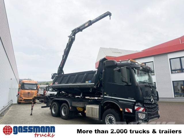 Mercedes-Benz Arocs 3345 K 6x4, Heckkran Hiab Jonsered 1300RS79, 덤프 트럭