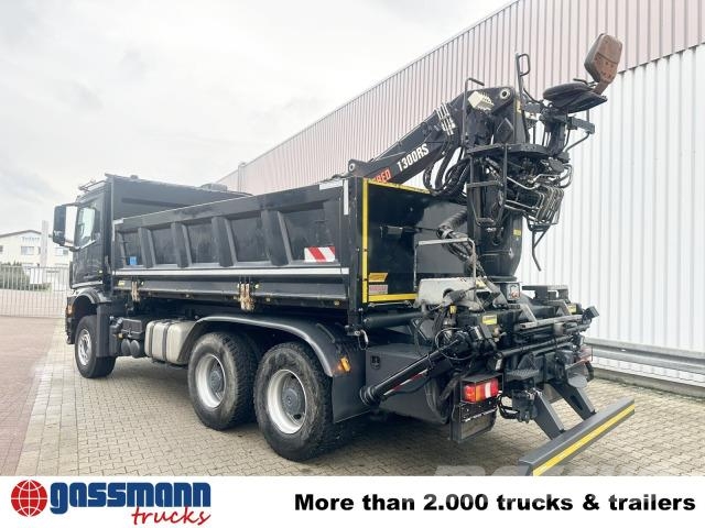 Mercedes-Benz Arocs 3345 K 6x4, Heckkran Hiab Jonsered 1300RS79, 덤프 트럭