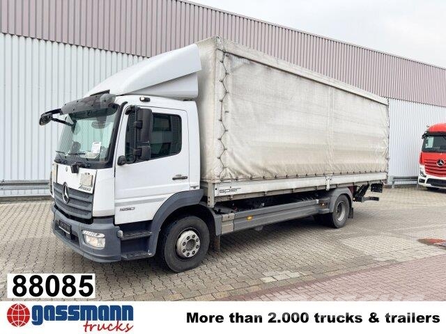 Mercedes-Benz Atego 1530 L 4x2 mit LBW Dhollandia Pritschenwagen/Pritschenwagen mit Seitenklappe