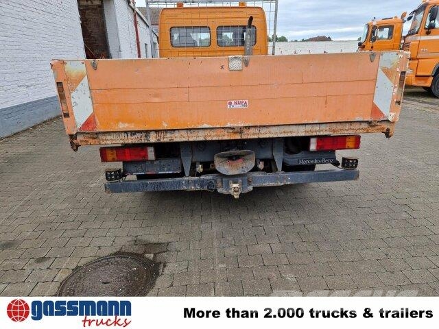 Mercedes-Benz Atego 815 4x2, 2x AHK Pritschenwagen/Pritschenwagen mit Seitenklappe