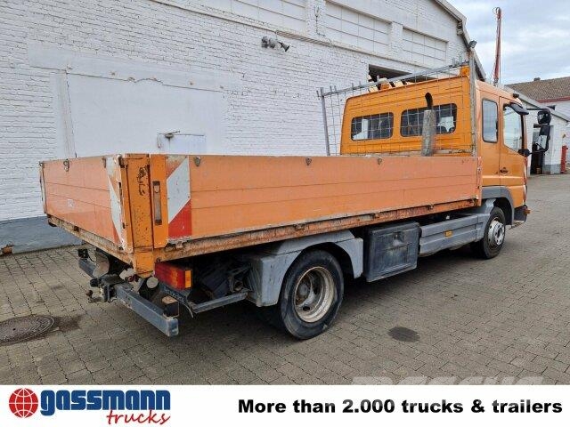 Mercedes-Benz Atego 815 4x2, 2x AHK Pritschenwagen/Pritschenwagen mit Seitenklappe