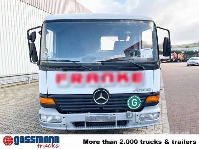 Mercedes-Benz Atego 818 4x2 Pritschenwagen/Pritschenwagen mit Seitenklappe