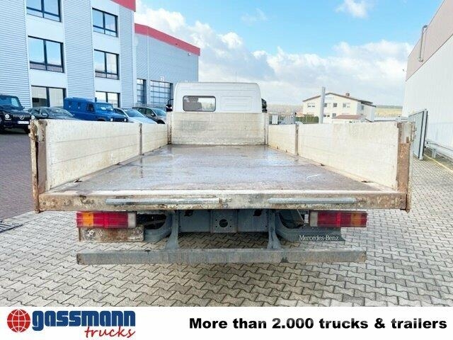 Mercedes-Benz Atego 818 4x2 Pritschenwagen/Pritschenwagen mit Seitenklappe