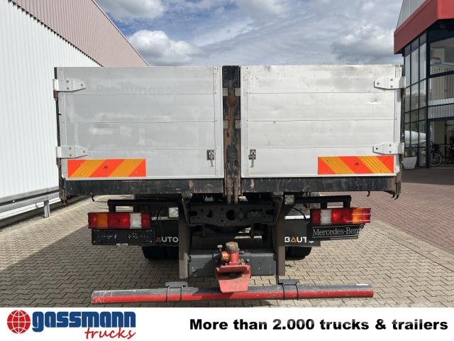 Mercedes-Benz Axor 1828 A 4x4 mit Kran Hiab XS 166 E-5 Pritschenwagen/Pritschenwagen mit Seitenklappe
