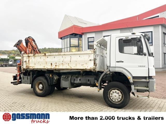Mercedes-Benz Axor 1833 AK 4x4 mit Heckkran Atlas 105.2-A2L Самосвал