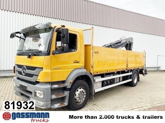 Mercedes-Benz Axor 1833 L 4x2 mit Heckkran Hiab XS 133 K-2 Flatbed / Dropside trucks