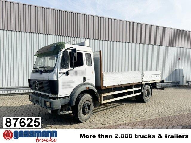 Mercedes-Benz SK 1827L 4x2 Pritschenwagen/Pritschenwagen mit Seitenklappe