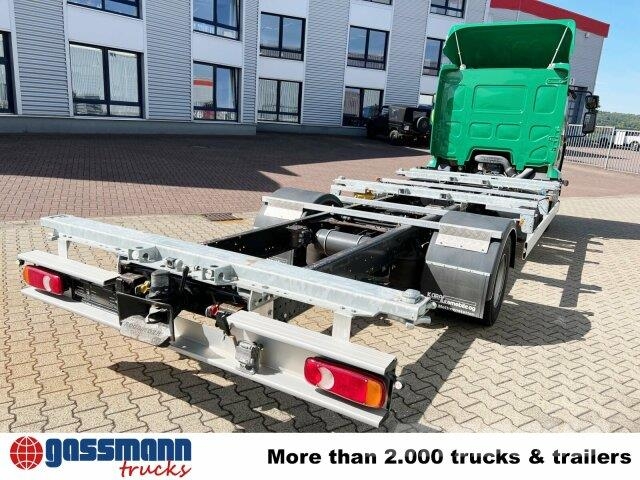 Renault Midlum 220.12 4x2, BDF verschiedene Größen Container trucks