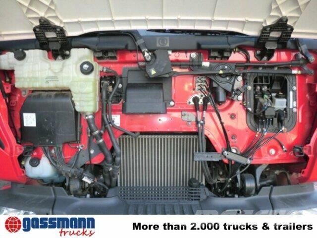 Renault Midlum 220 DXi 4x2 工程吊钩车