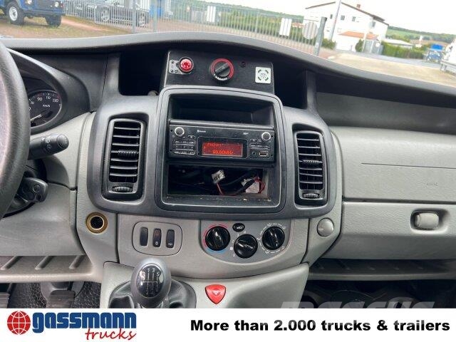 Renault Trafik 2.0 dCi115 4x2, Krankentransporter 市政车