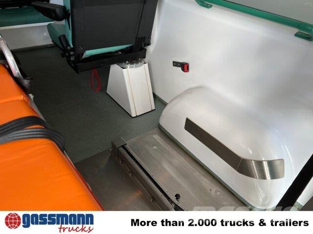 Renault Trafik 2.0 dCi115 4x2, Krankentransporter 市政车