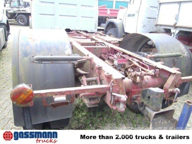 Saurer V5 4x2 Camiones con chasís y cabina