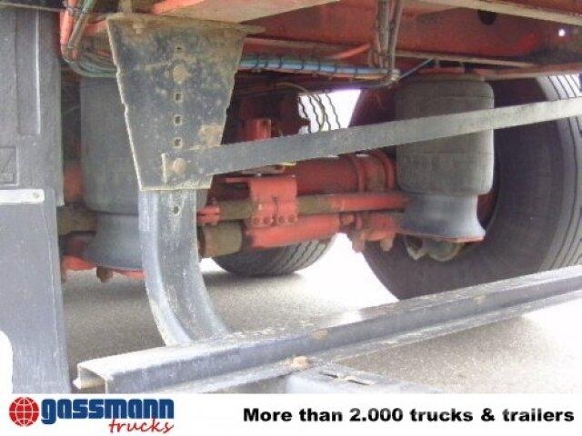 Schmitz S 01 Curtainsider semi-trailers
