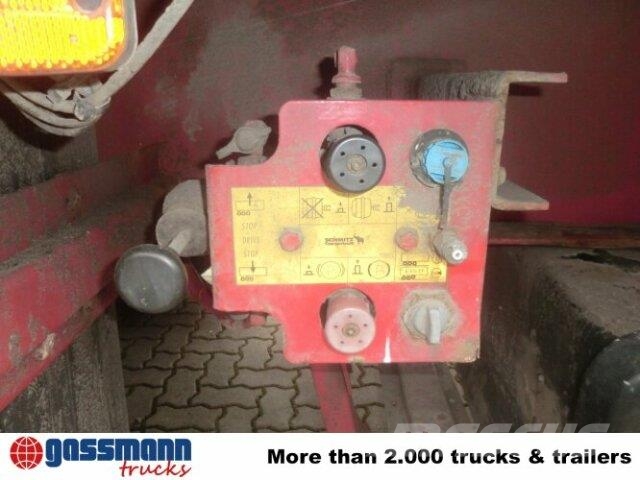 Schmitz S 01 Curtainsider semi-trailers