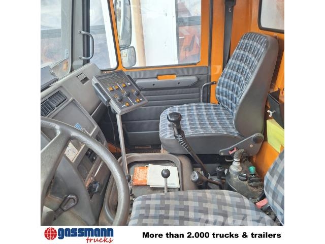 Unimog U 130 4x4, Kipper, Zapfwelle vorne+hinten, Egyéb