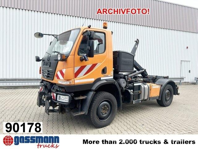 Unimog U 20 4x4, City-Abroller, Zapfwelle, Inne