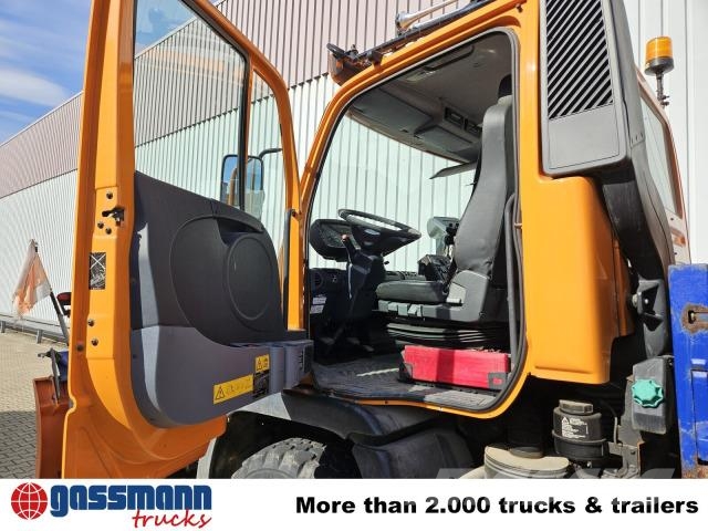 Unimog U 300 405/10 4x4, Kommunalhydraulik Další