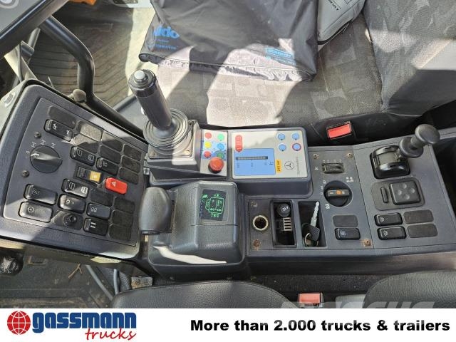 Unimog U 300 405/10 4x4, Kommunalhydraulik Další
