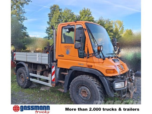Unimog U300 405/20 4x4, Winterdienst, Frontzapfwelle, Inne