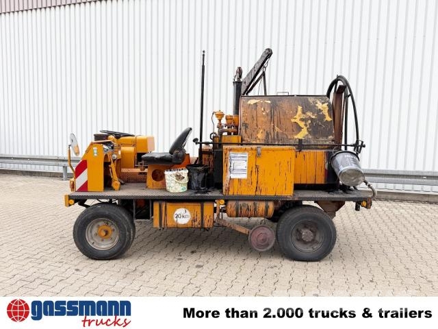 Universal 1200 S 4x2, Bitumen-/Teerspritze Muu