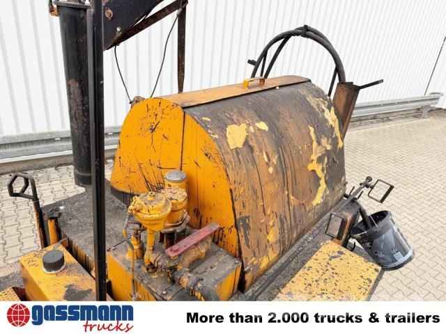 Universal 1200 S 4x2, Bitumen-/Teerspritze Muu