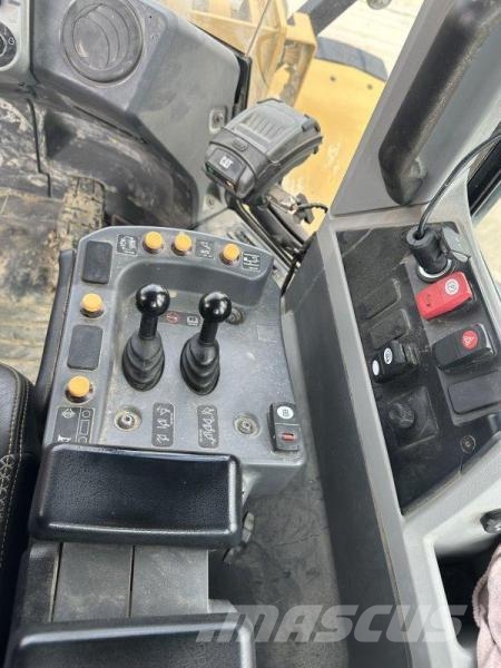 CAT 966M XE Radlader