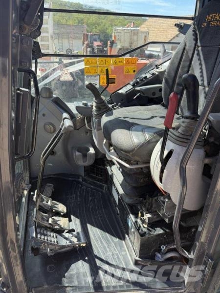 Hitachi ZX85USB-5A Minibagger < 7t