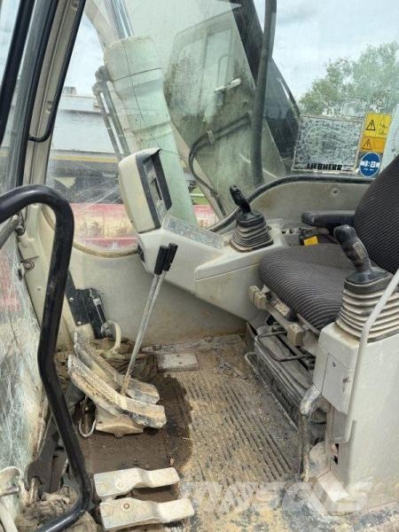 Liebherr R900C 大型油圧ショベル12t以上(パワーショベル・ユンボ)