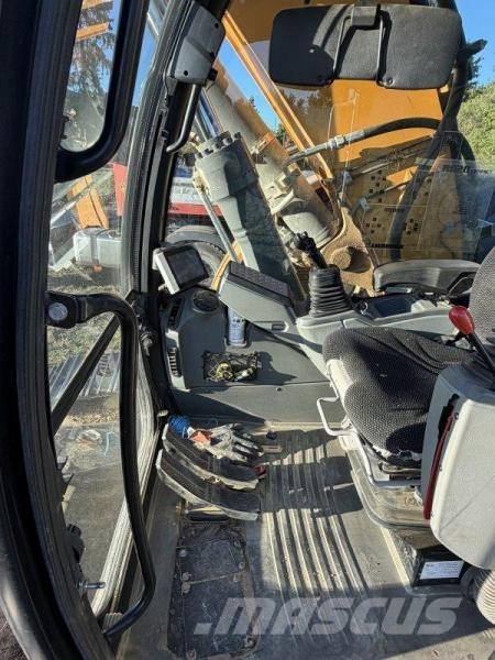 Liebherr R920 XLC Compact Pelle sur chenilles