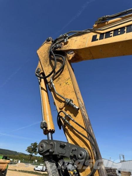 Liebherr R926 Litronic Escavatori cingolati