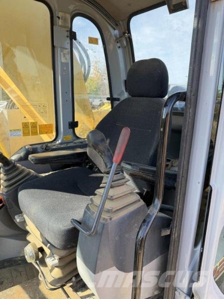 New Holland E 225 B SR 履帶式 挖土機/掘鑿機/挖掘機