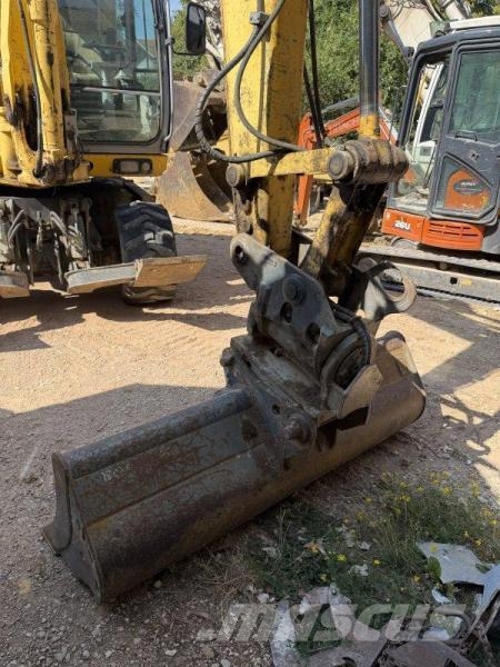 New Holland MH 2.6 Колесни екскаватори