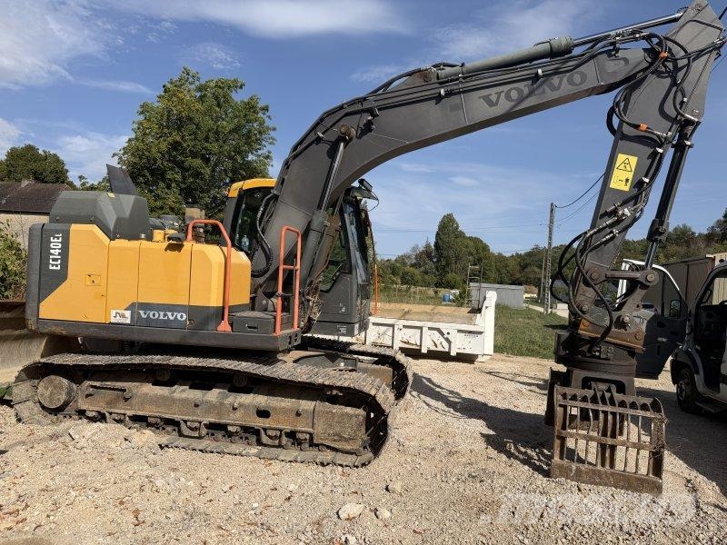 Volvo EC140 EL حفارات زحافة