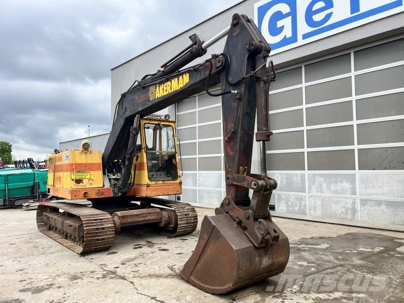 Åkerman H 7 LC Rupsgraafmachines