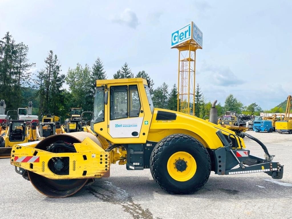 Bomag BW213 DH-4 BVC Грунтові котки
