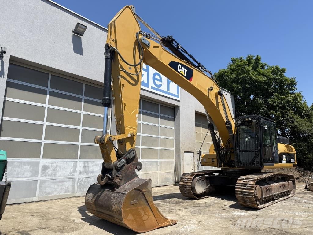 CAT 336 D حفارات زحافة