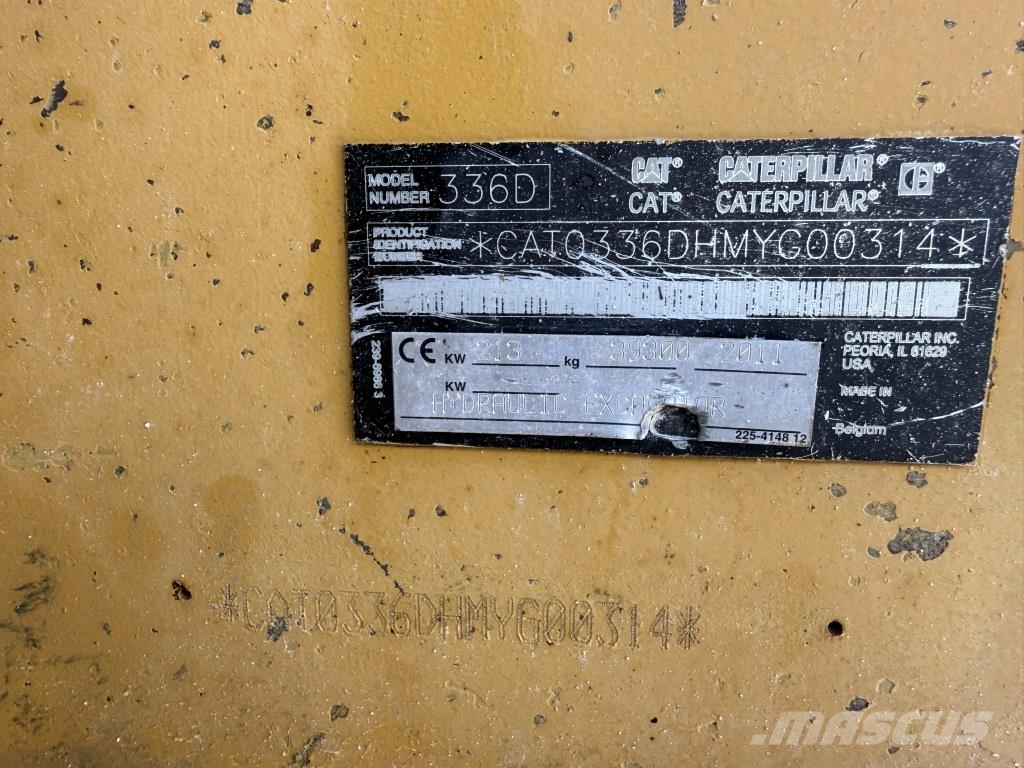 CAT 336 D حفارات زحافة