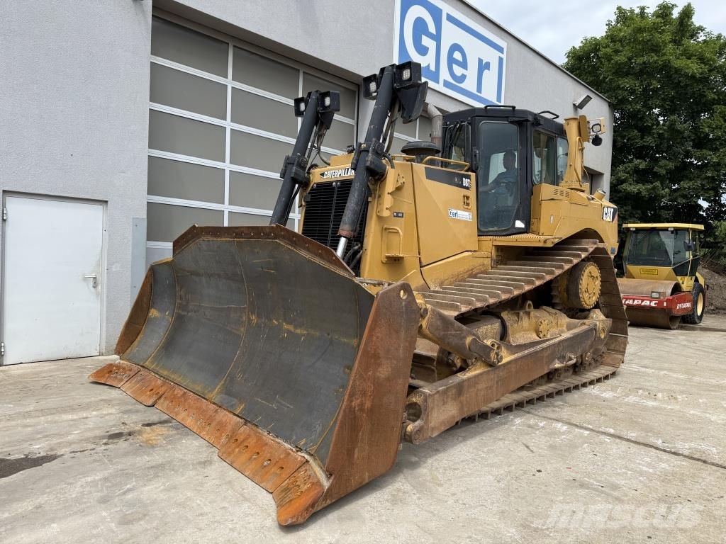 CAT D 8 T 履帶推土機