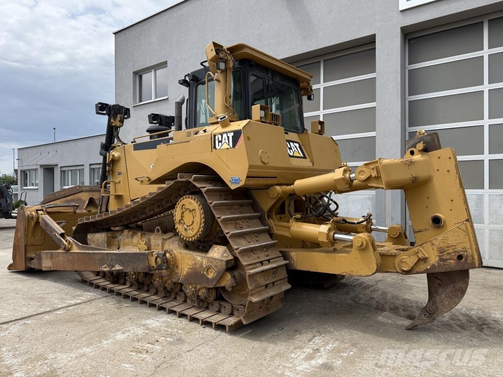 CAT D 8 T 履帶推土機