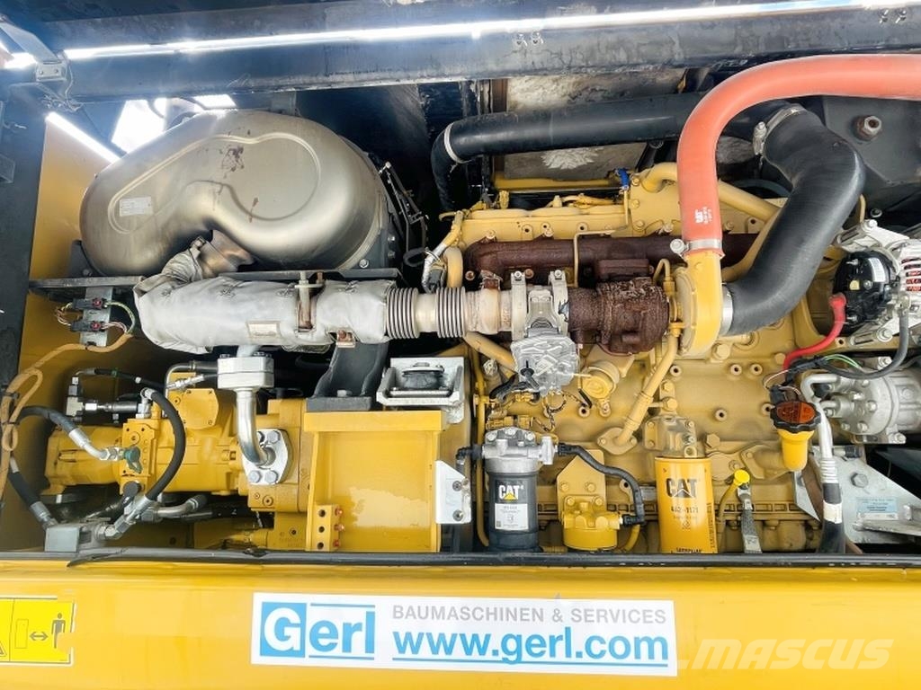 CAT MH3022 Materialumschlag