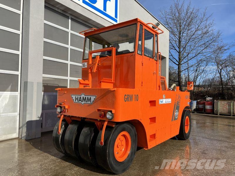 Hamm GRW 10 胶轮压路机