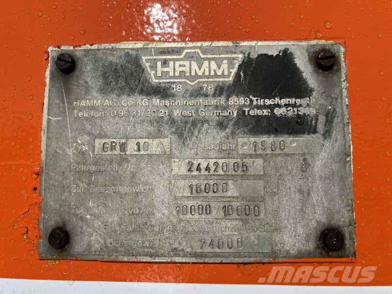 Hamm GRW 10 胶轮压路机