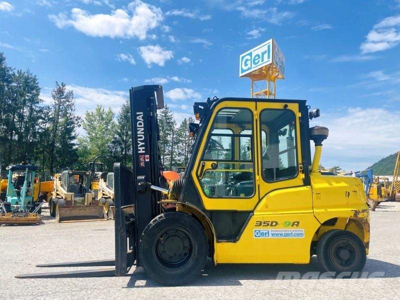 Hyundai 35D-9A Diesel forklifts