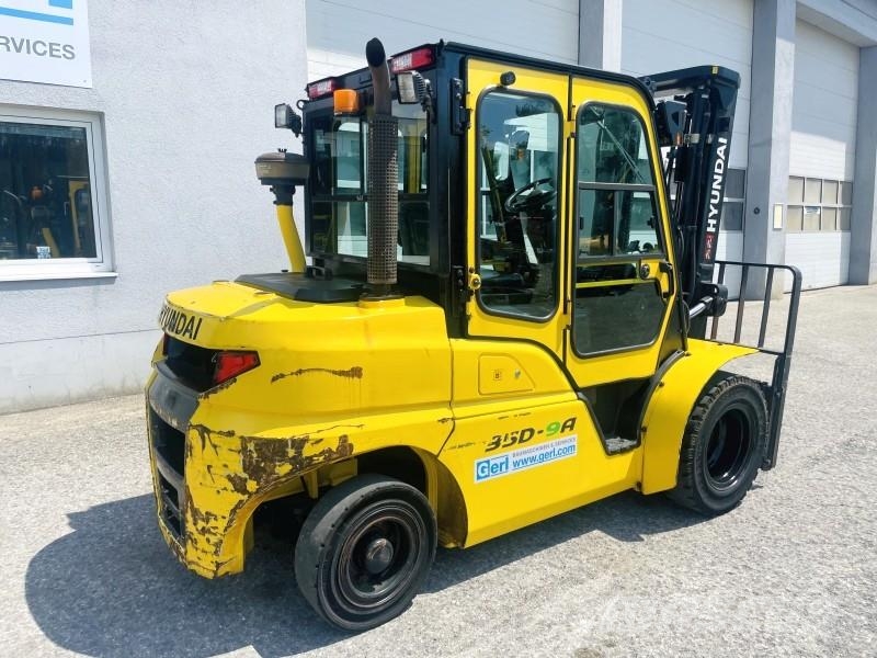 Hyundai 35D-9A Diesel forklifts